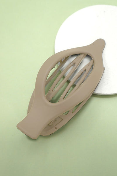 Oval Flat Lay Clip in Taupe