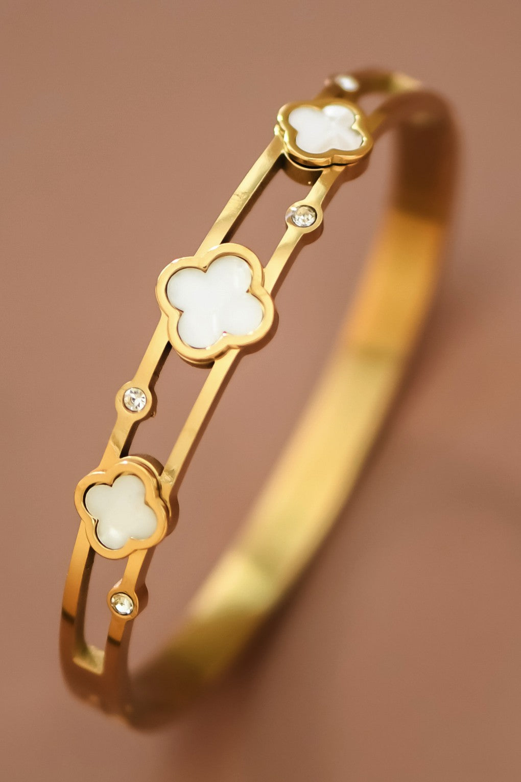 Carly Clover Bracelet