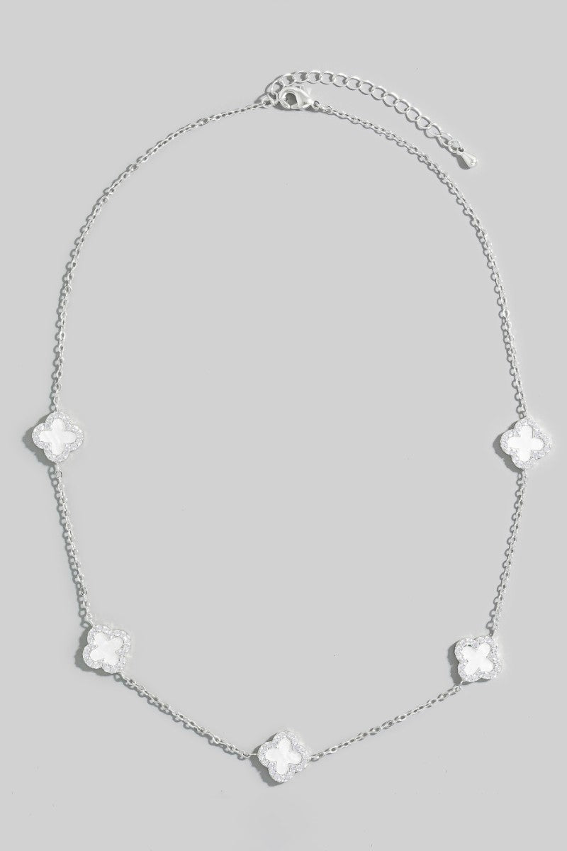 Clover Necklace in Silver