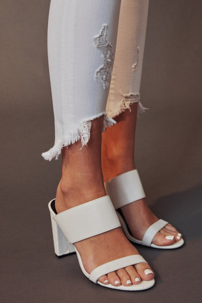 Blanca Frayed Ankle Jeans